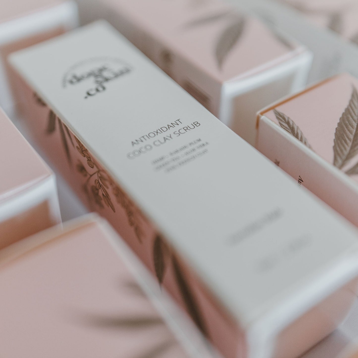 Coco Clay Scrub - Antioxidant (dopeskin.co)